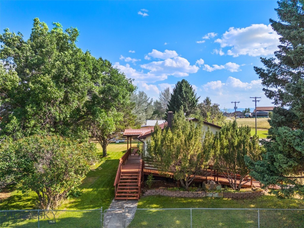 101 E Armitage Street