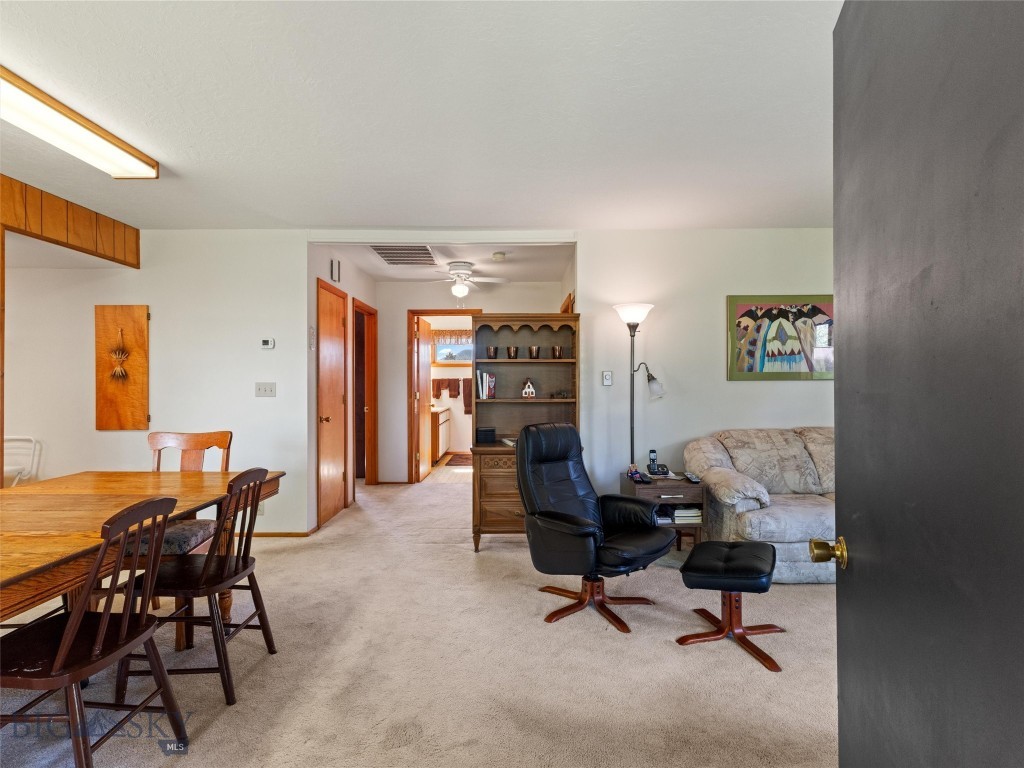 101 E Armitage Street