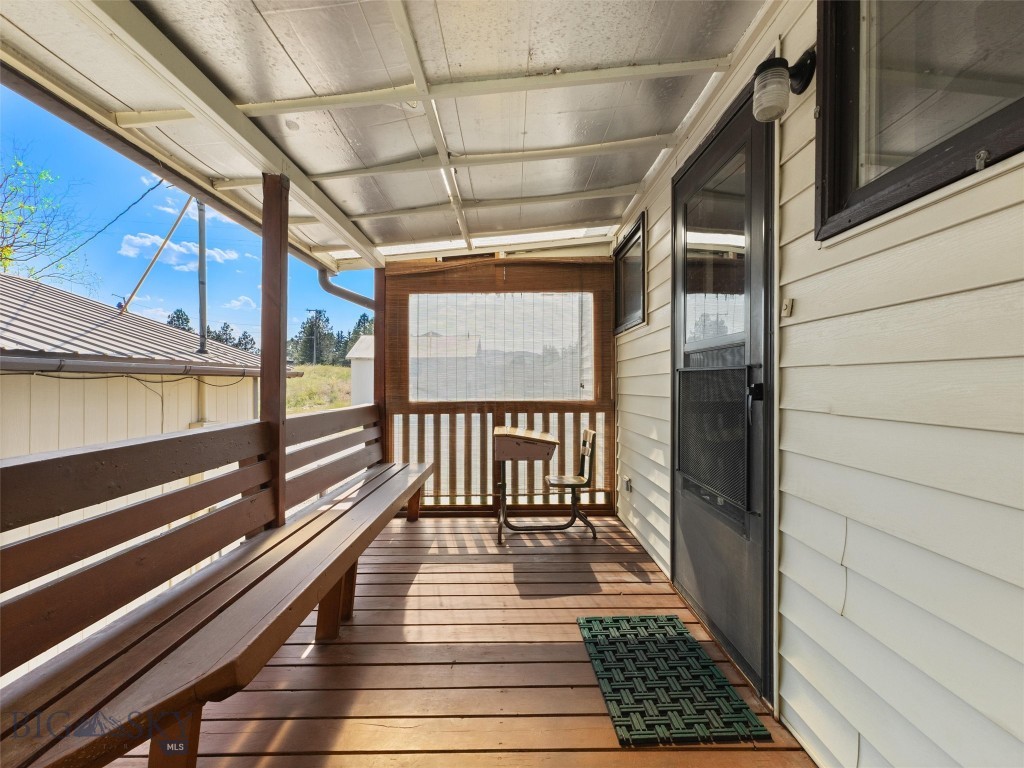 101 E Armitage Street