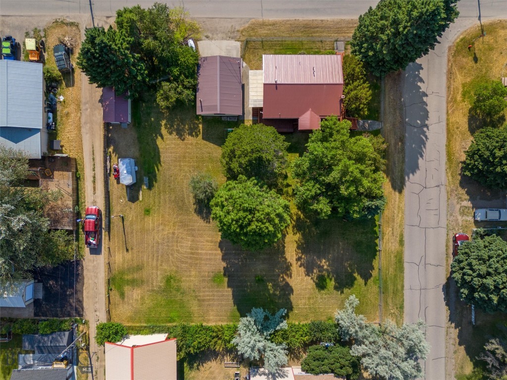 101 E Armitage Street