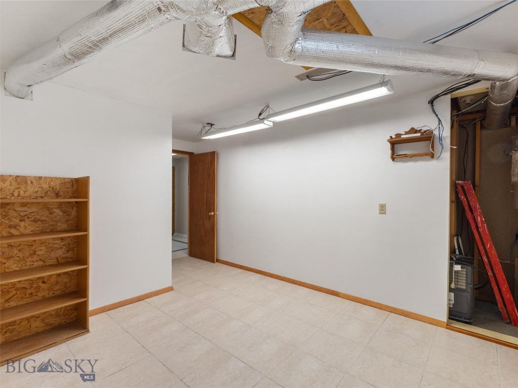 101 E Armitage Street