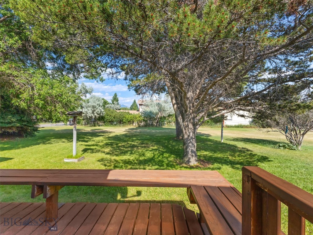 101 E Armitage Street