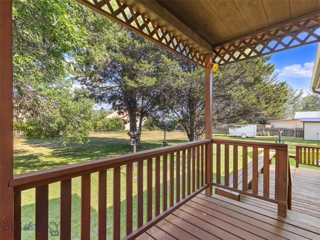 101 E Armitage Street