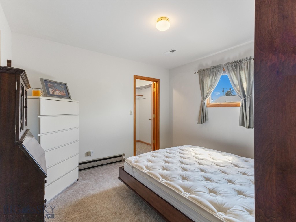 101 E Armitage Street