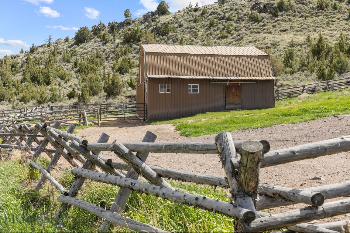107 Dry Creek Trail