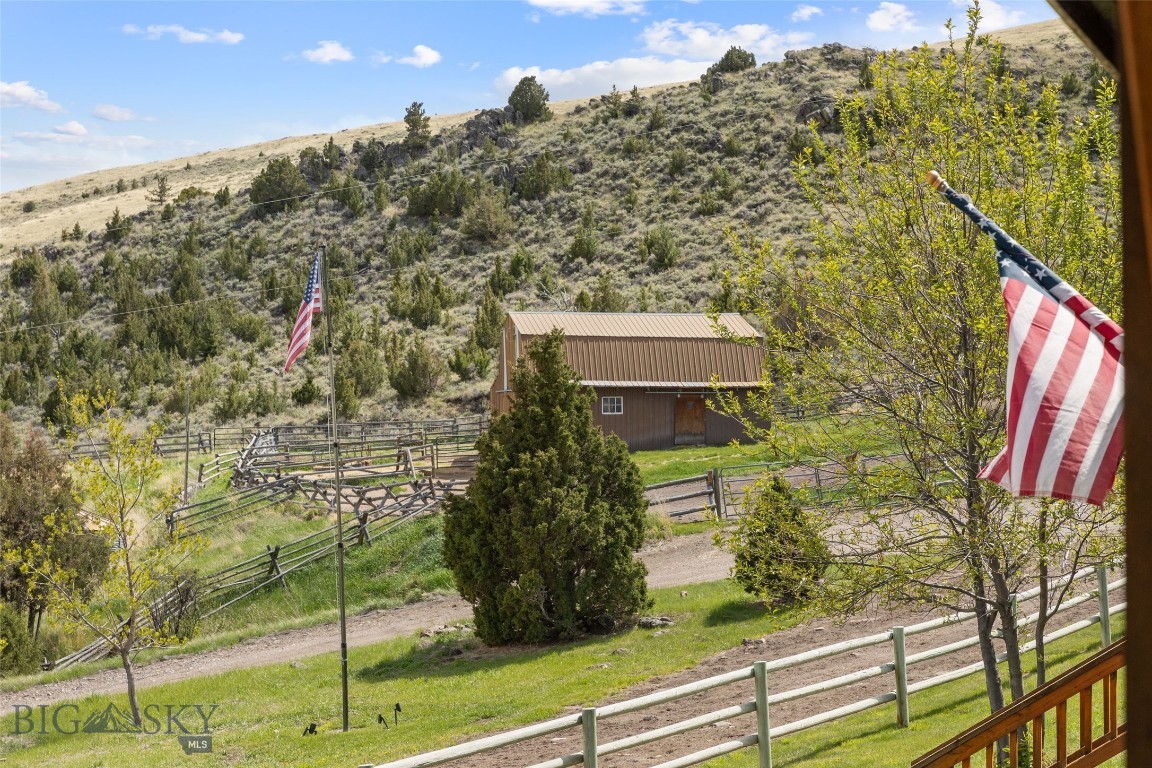 107 Dry Creek Trail