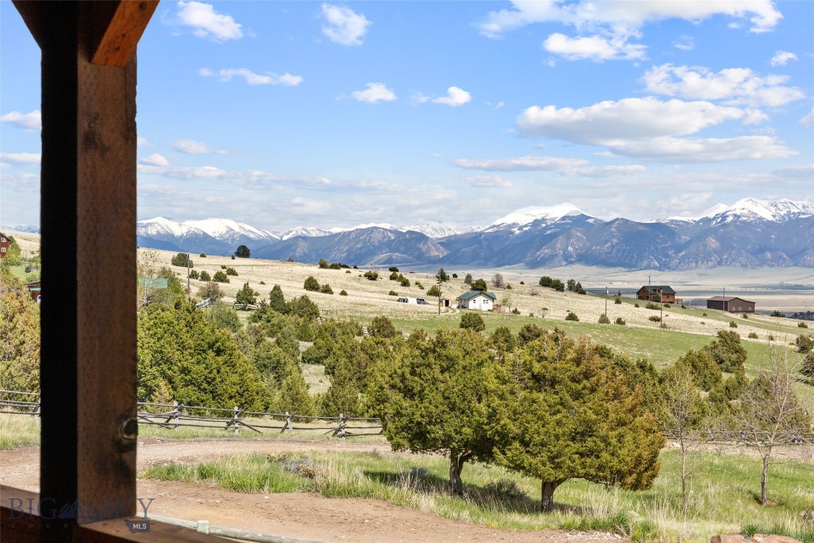107 Dry Creek Trail
