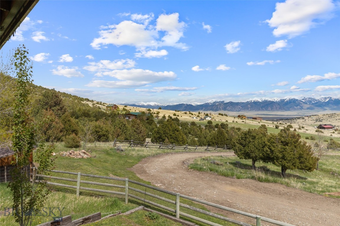 107 Dry Creek Trail