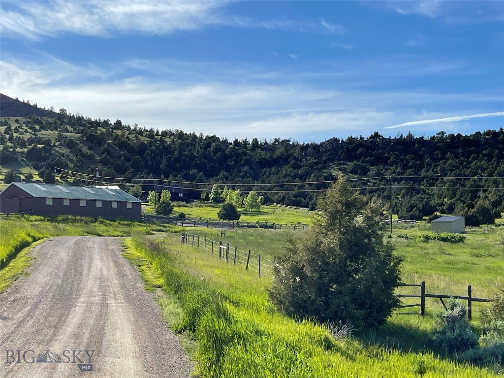 107 Dry Creek Trail