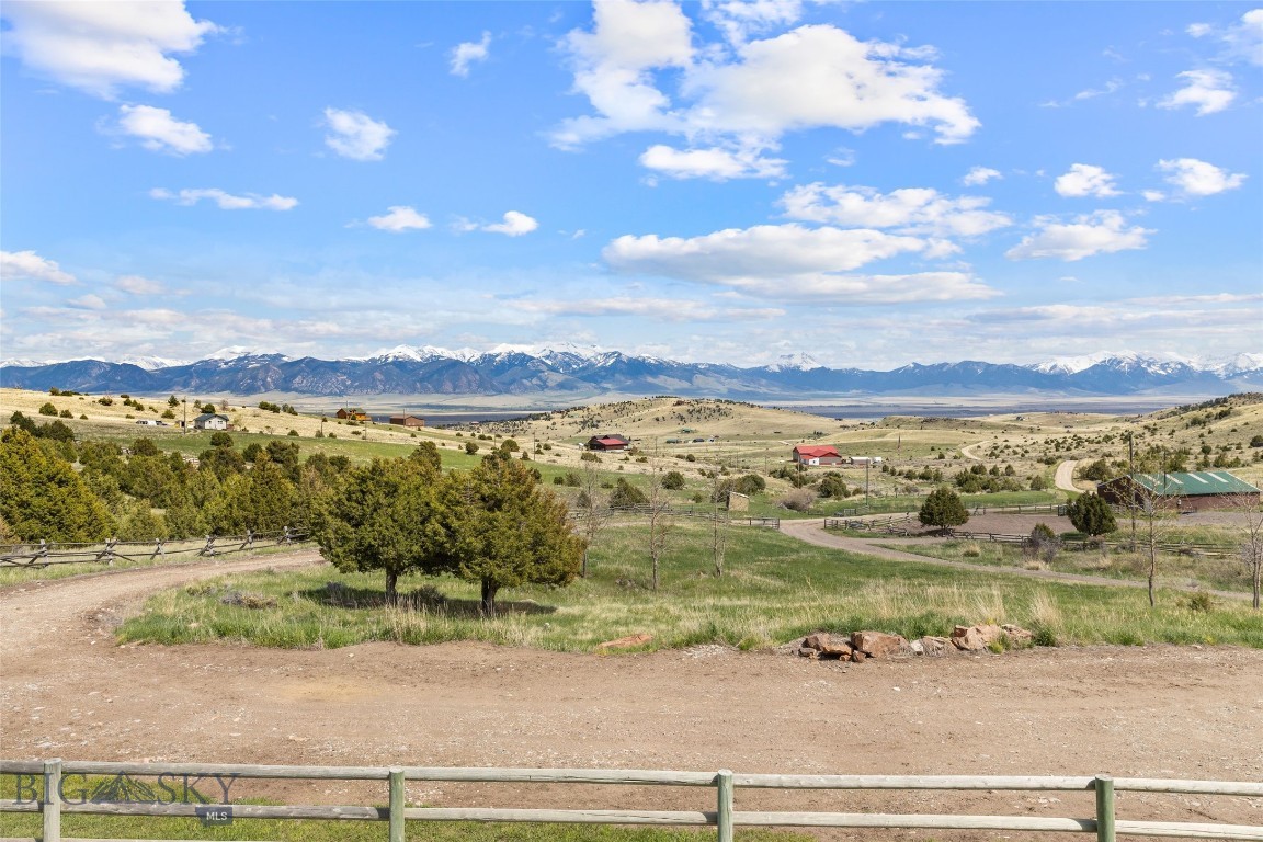 107 Dry Creek Trail