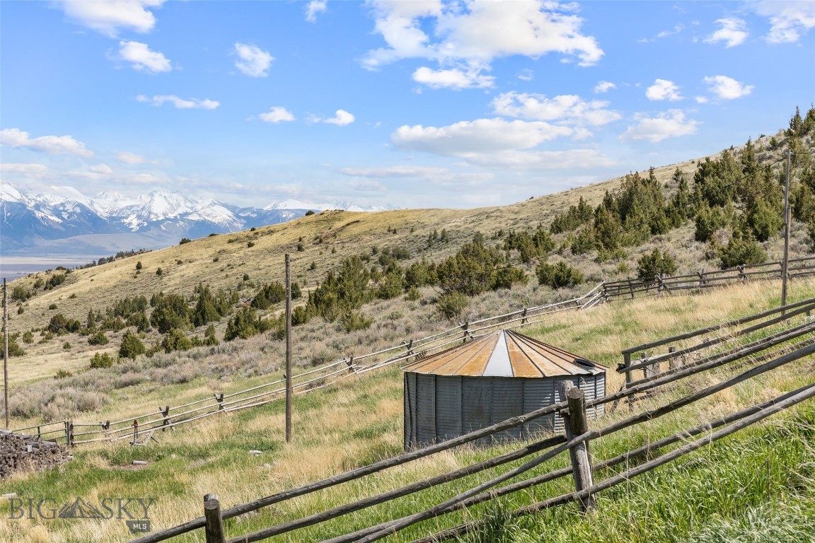 107 Dry Creek Trail