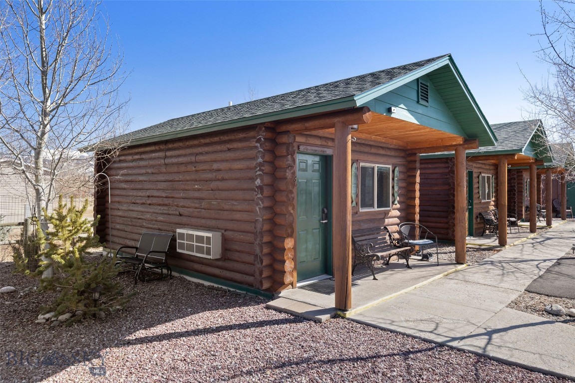 701 Bauer Lane 6