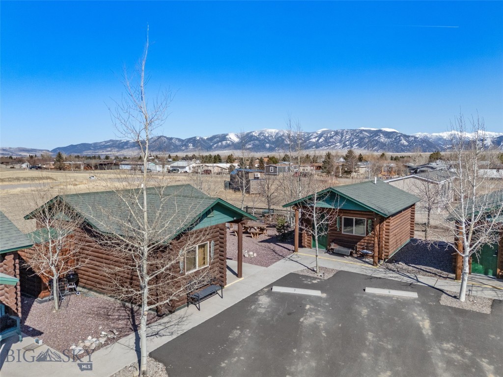 701 Bauer Lane 6