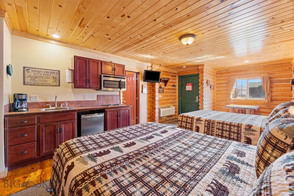 701 Bauer Lane 7