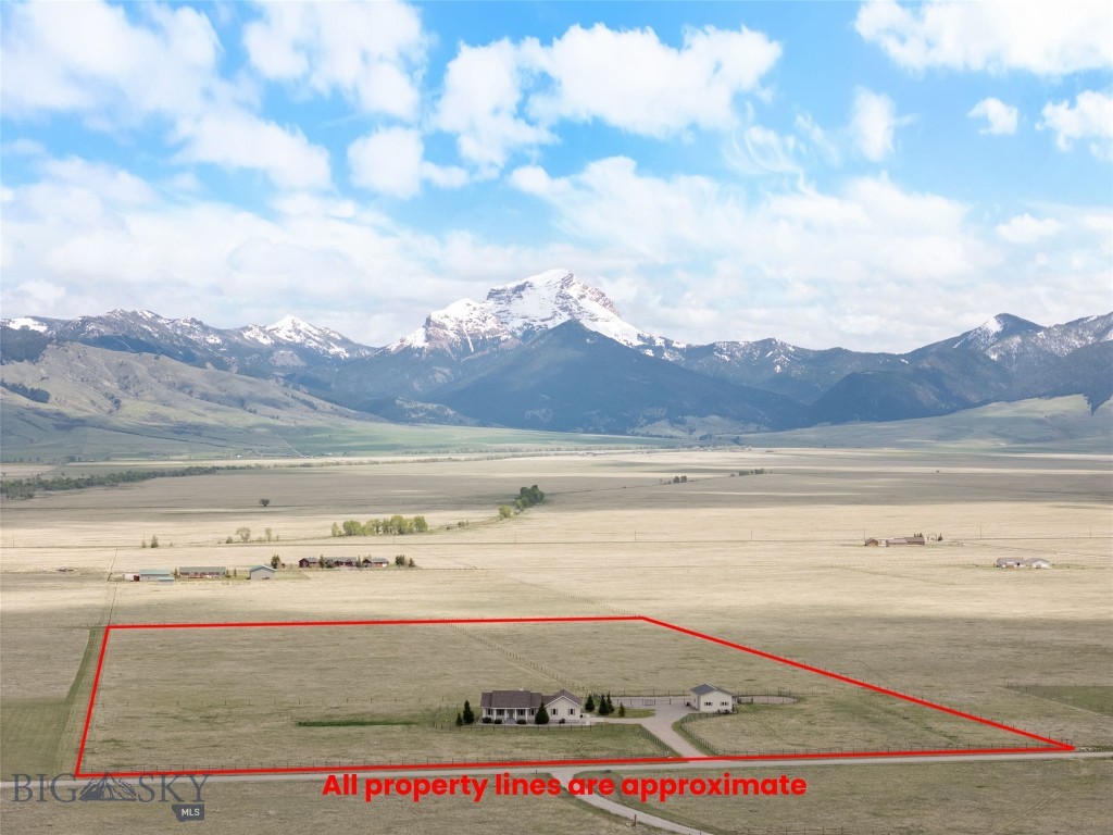 106 Lonesome Dove Rd