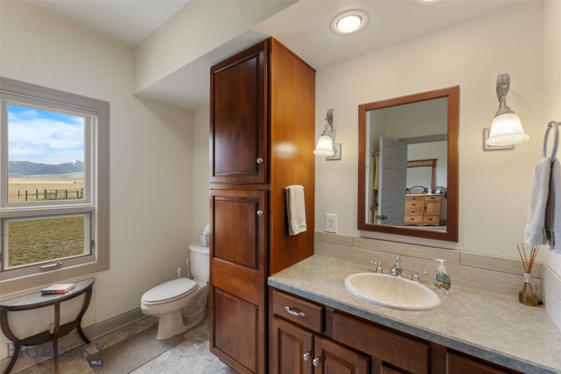 106 Lonesome Dove Rd