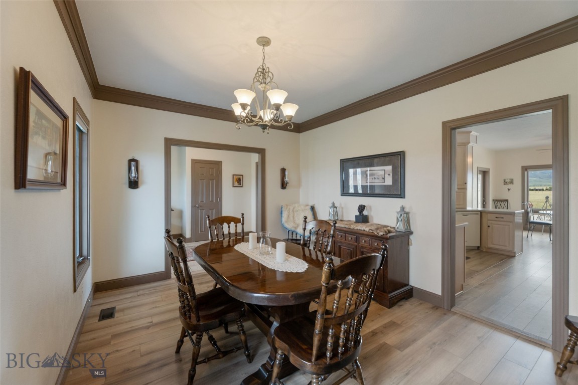 106 Lonesome Dove Rd