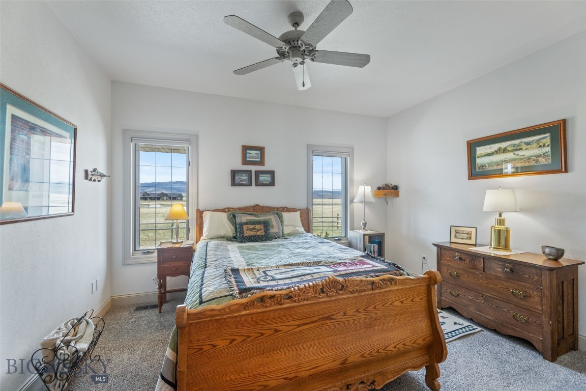 106 Lonesome Dove Rd