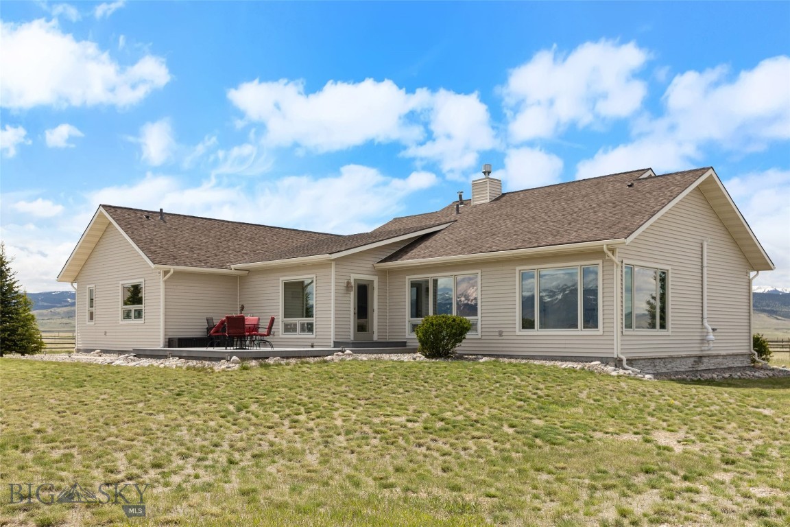 106 Lonesome Dove Rd