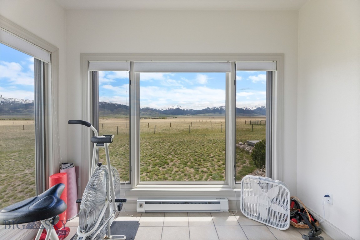 106 Lonesome Dove Rd