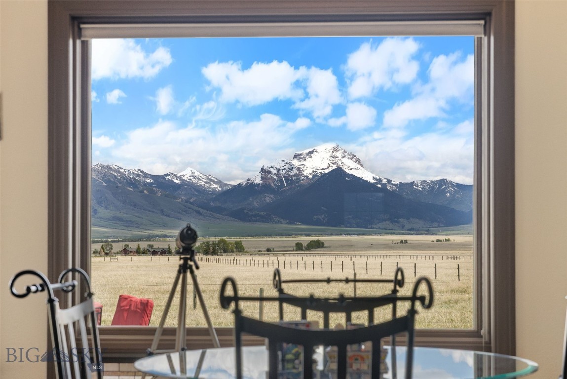 106 Lonesome Dove Rd