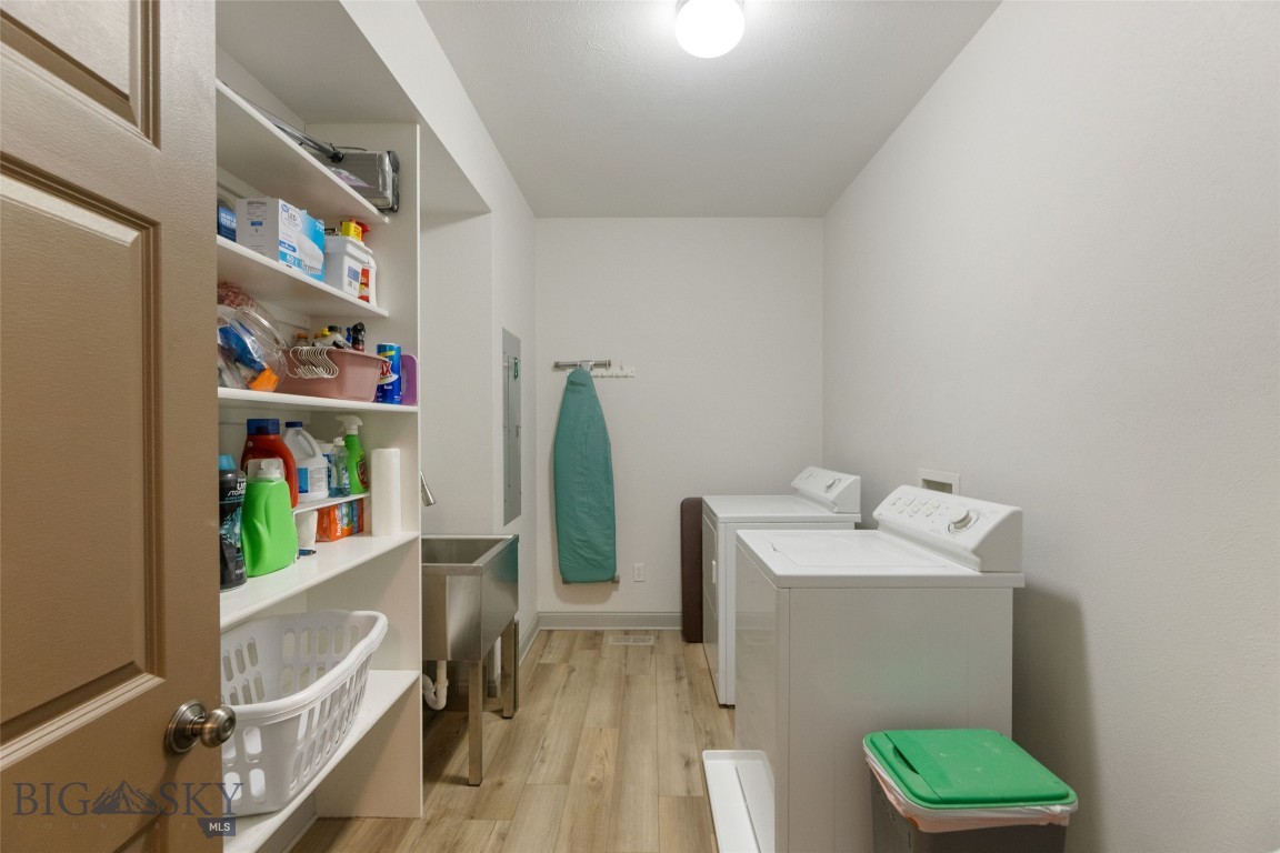 106 Lonesome Dove Rd