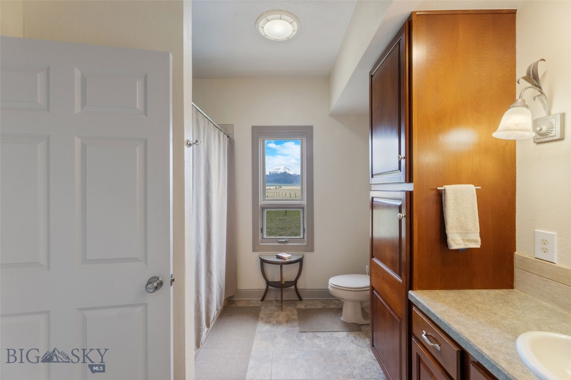 106 Lonesome Dove Rd