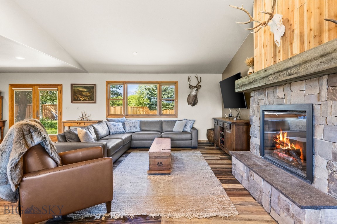 39 Rainbow Loop Drive