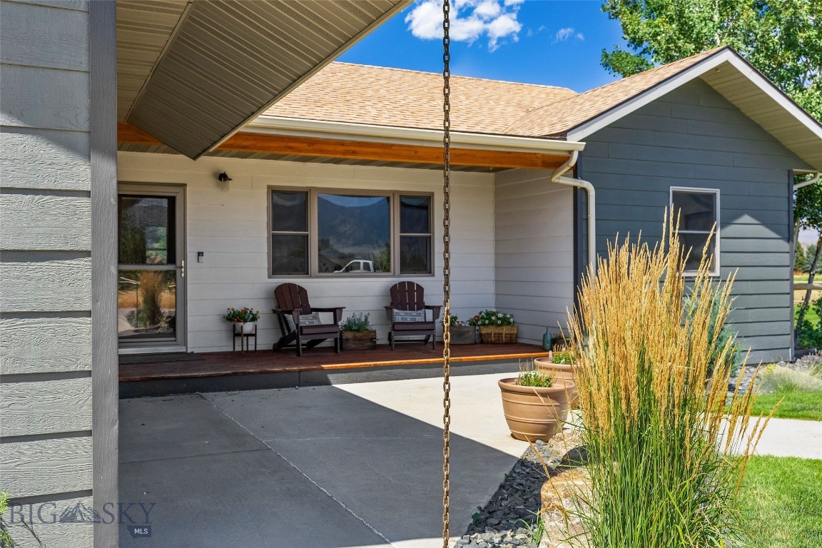 39 Rainbow Loop Drive