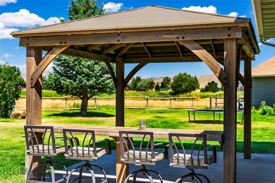 39 Rainbow Loop Drive