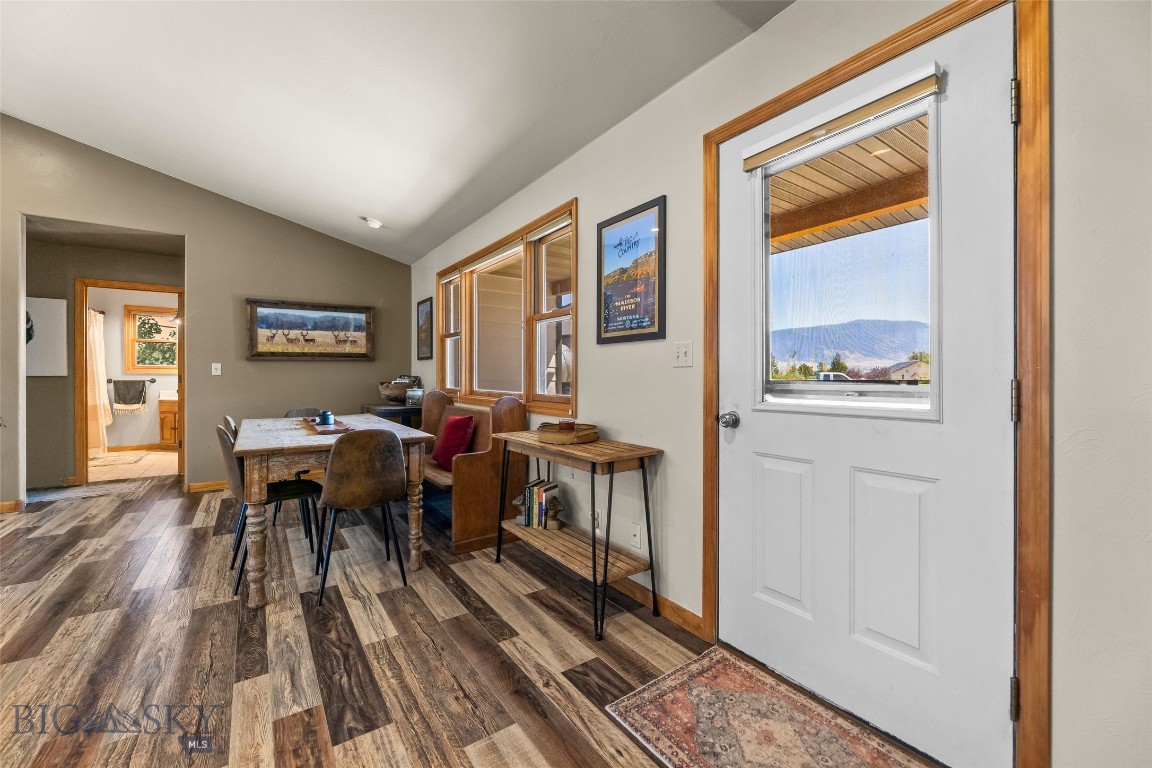 39 Rainbow Loop Drive