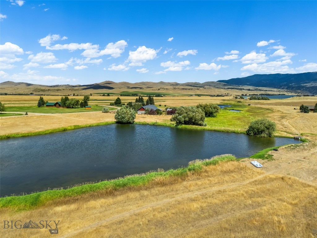 39 Rainbow Loop Drive