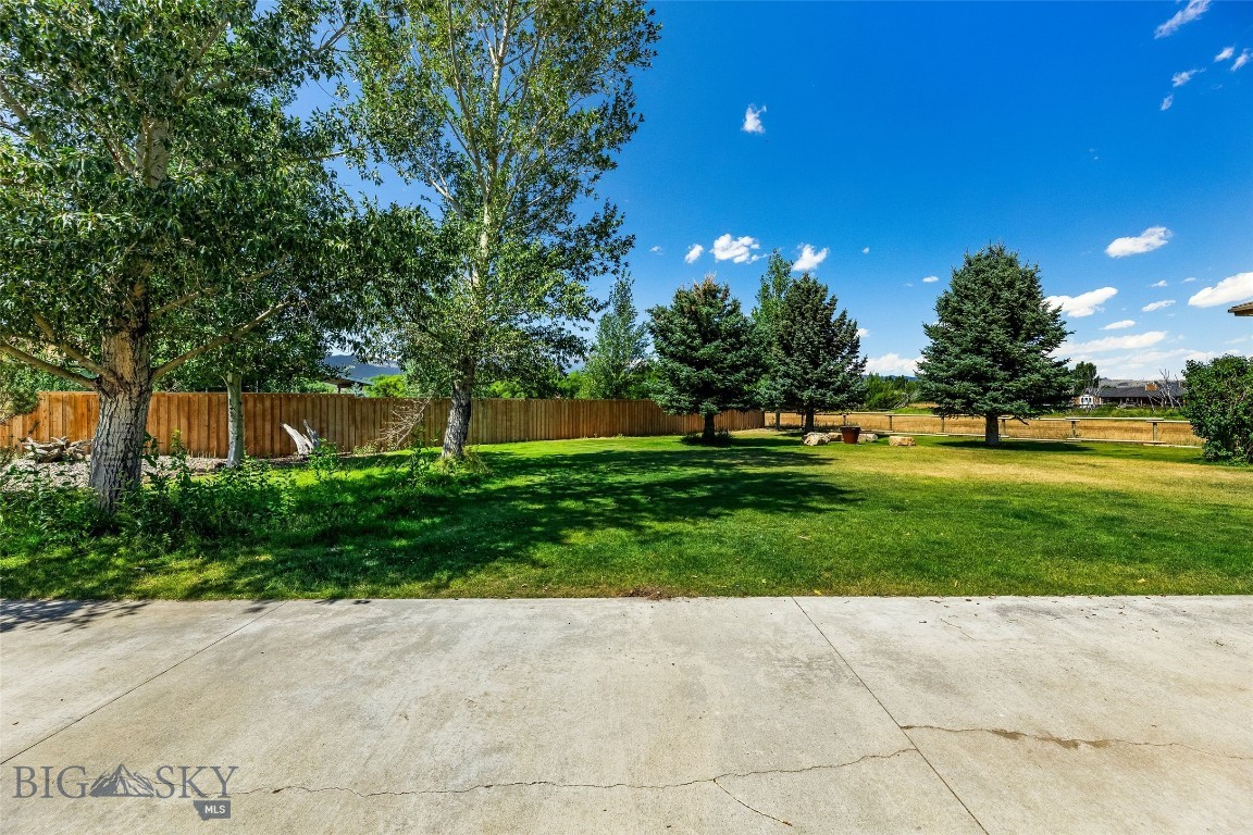 39 Rainbow Loop Drive