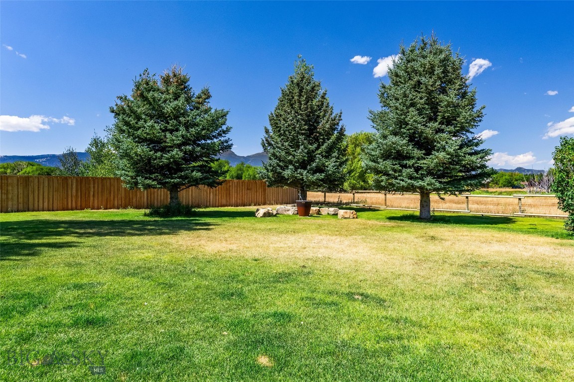 39 Rainbow Loop Drive