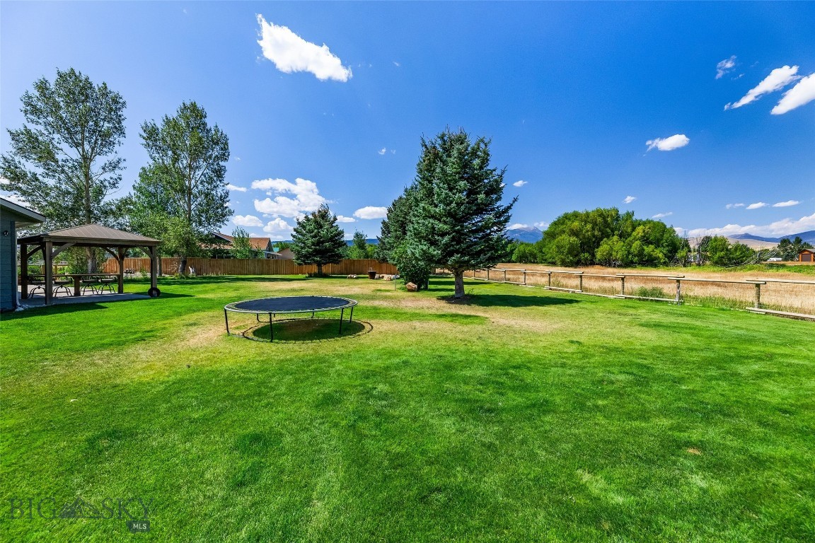 39 Rainbow Loop Drive