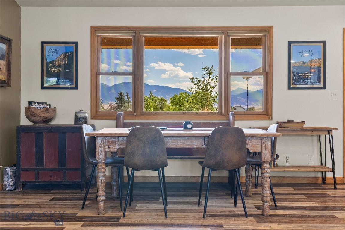 39 Rainbow Loop Drive