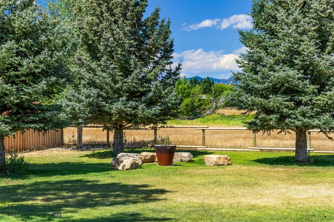 39 Rainbow Loop Drive