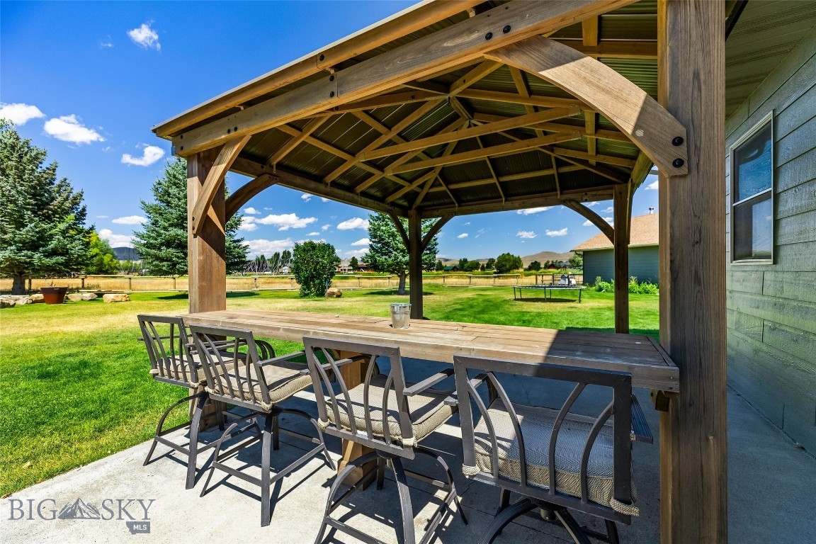 39 Rainbow Loop Drive