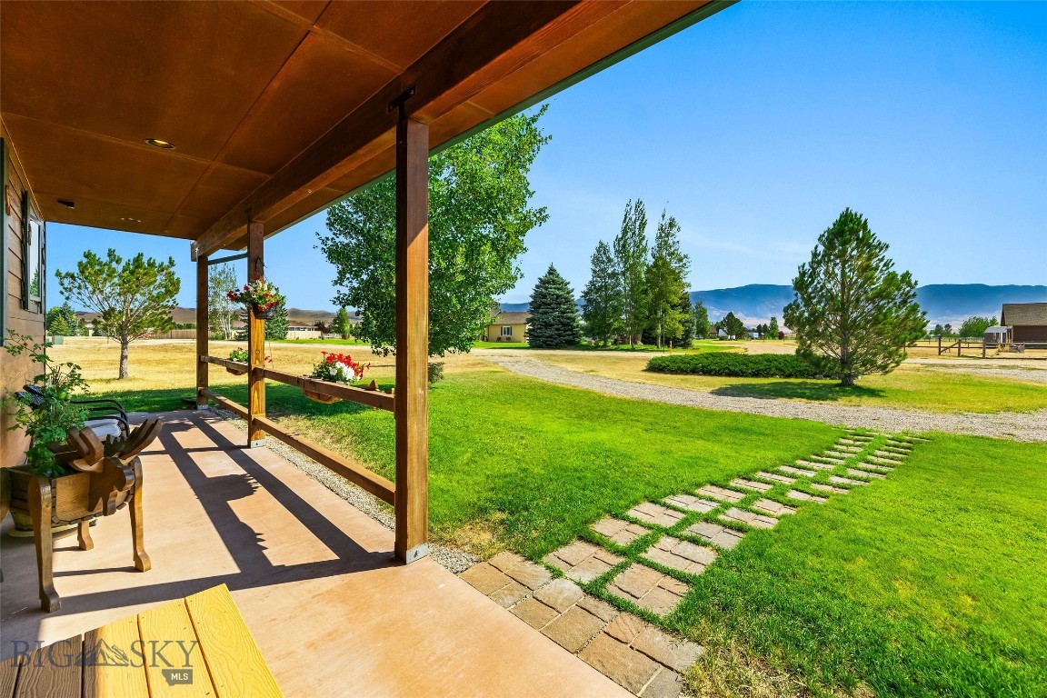 10 S Rainbow Loop Drive