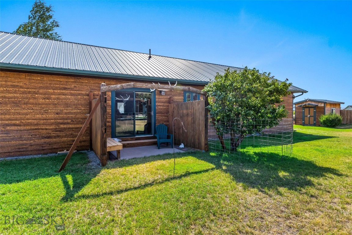 10 S Rainbow Loop Drive