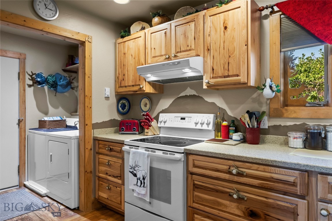 10 S Rainbow Loop Drive