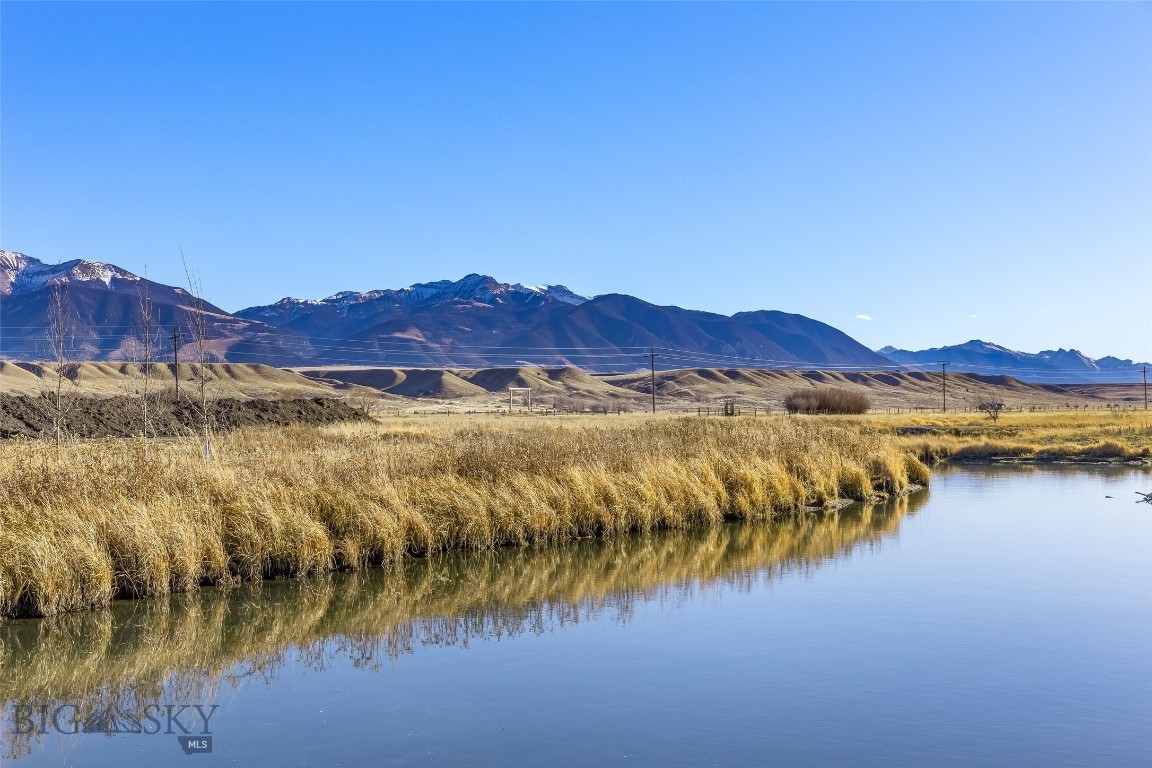 311 Jeffers Loop Road