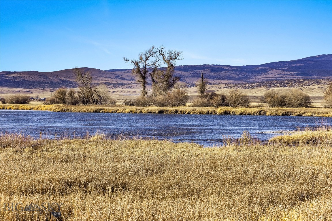 311 Jeffers Loop Road