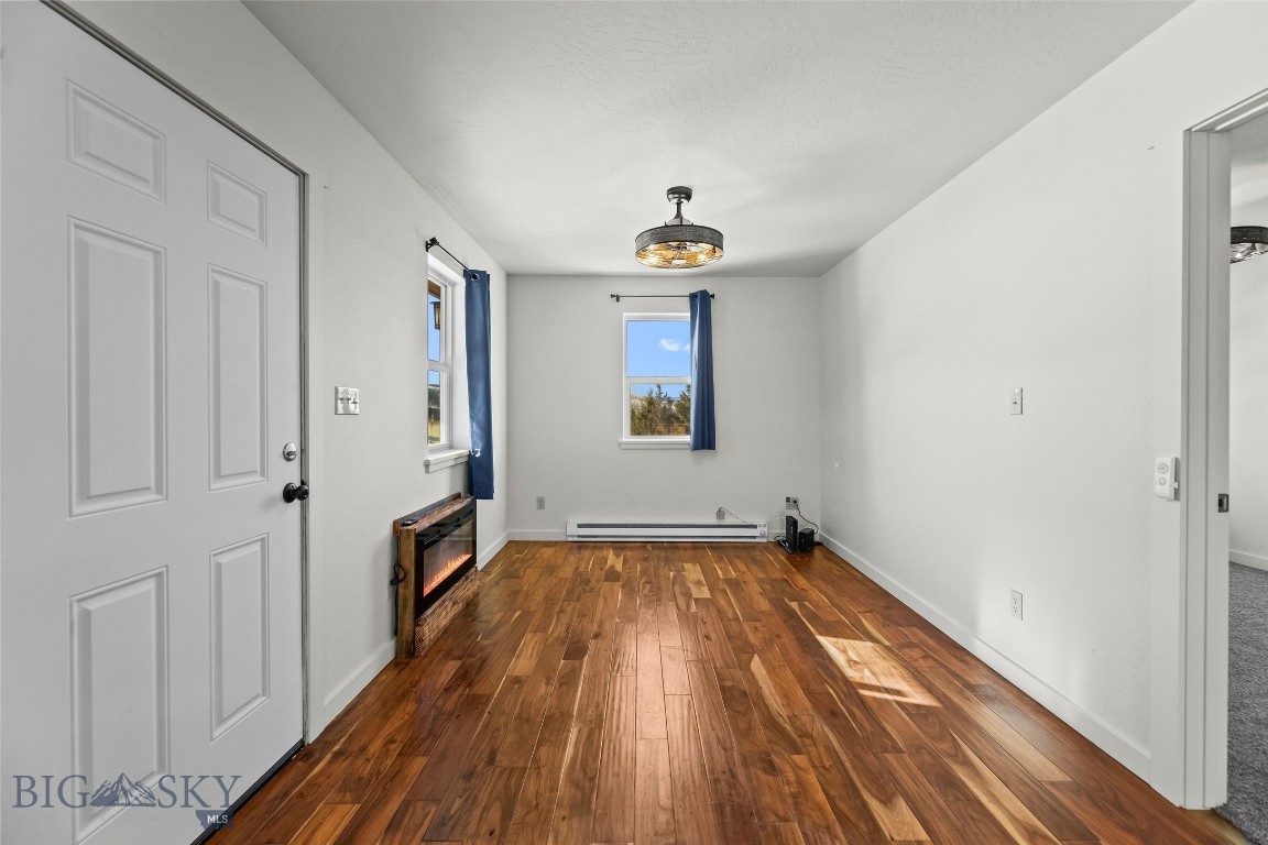 415 E Madison