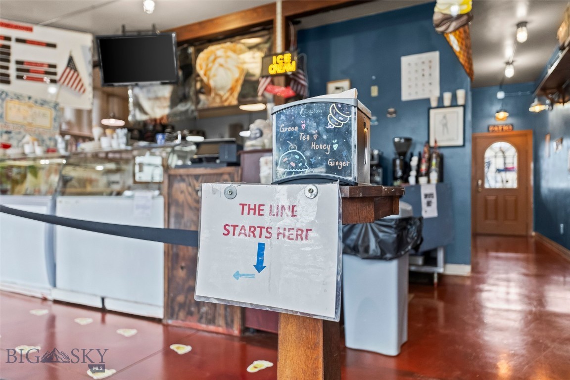 205 W Wallace Street