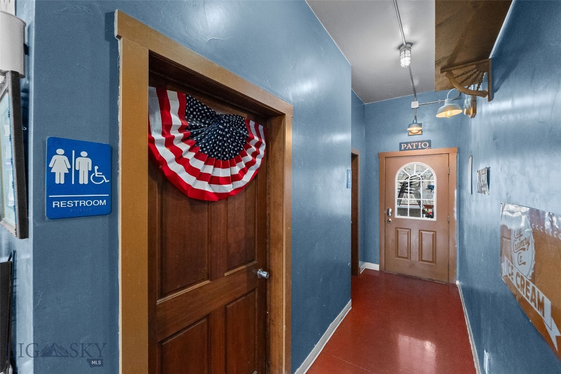 205 W Wallace Street