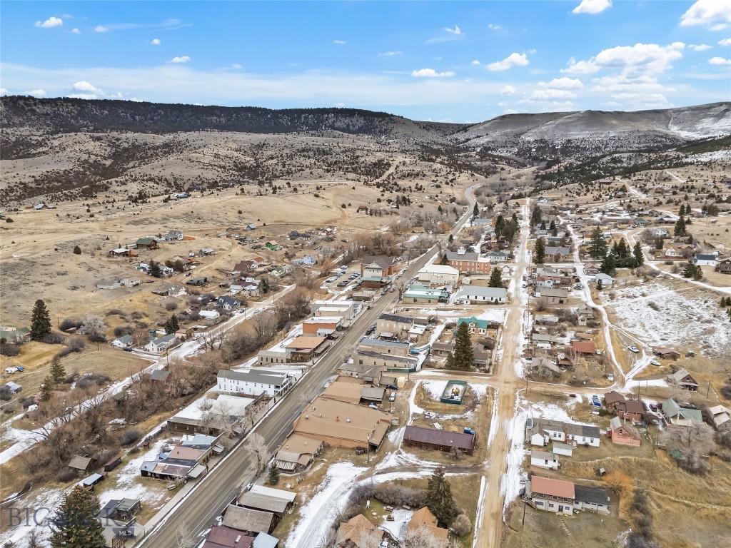 205 W Wallace Street