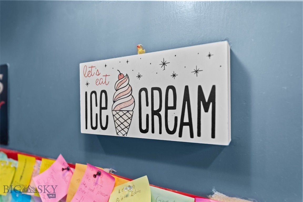 205 W Wallace Street