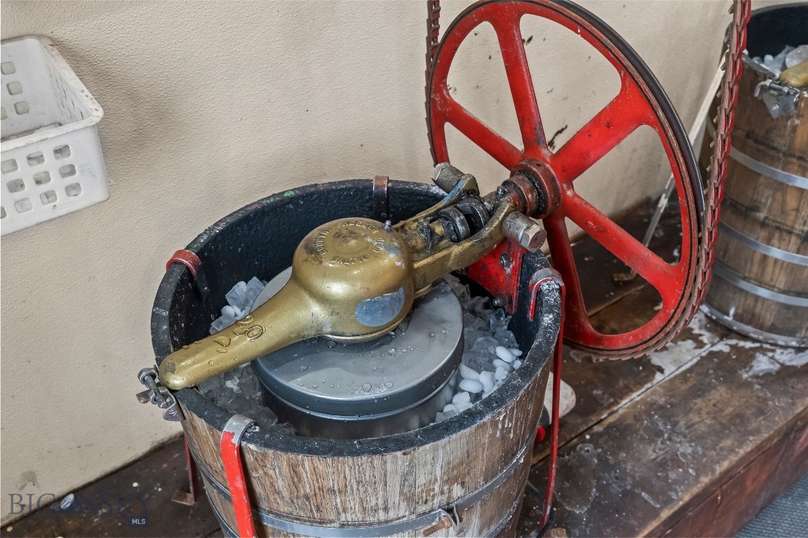 205 W Wallace Street