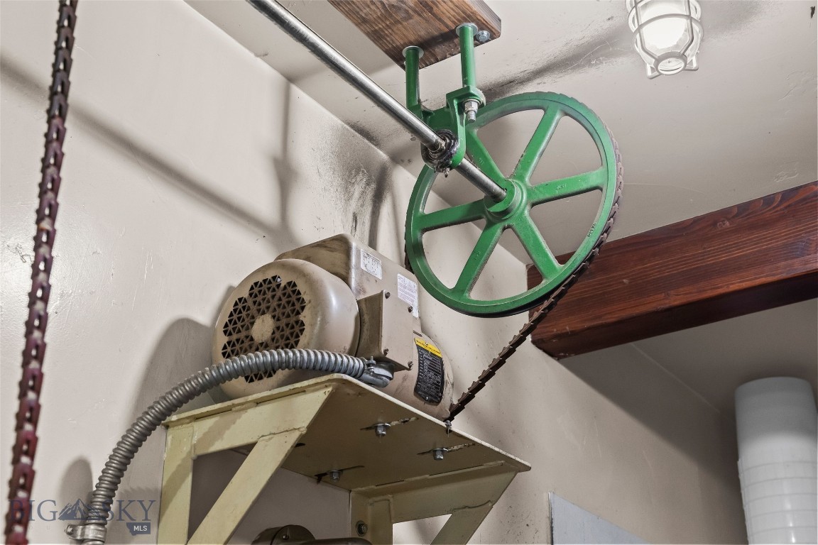 205 W Wallace Street